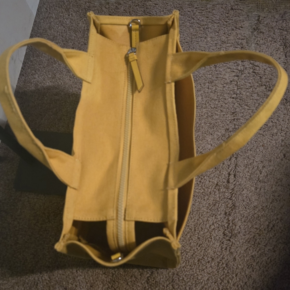 DKNy Yellow Canvas Tote Bag with Gray Strap - Like New - Picture 4 of 5